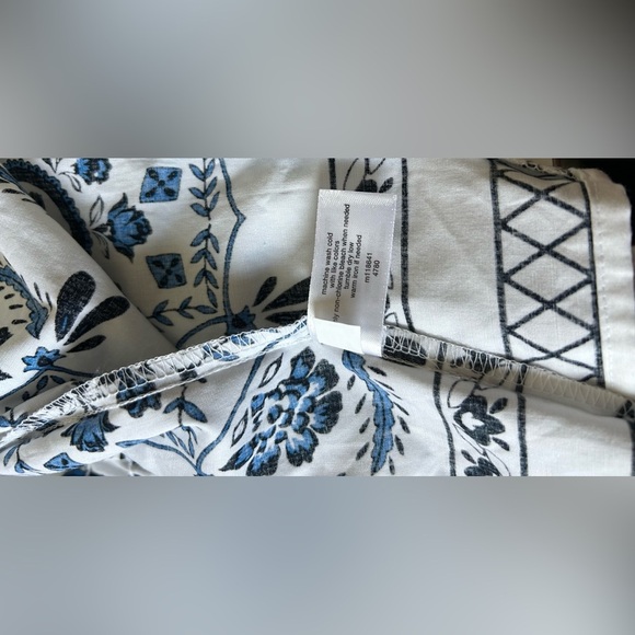 NWT LANE BRYANT SQUARE CUT, ADJUSTABLE STRAPS CROP TOP. SMOCKED BACK 22/24. - Picture 7 of 10